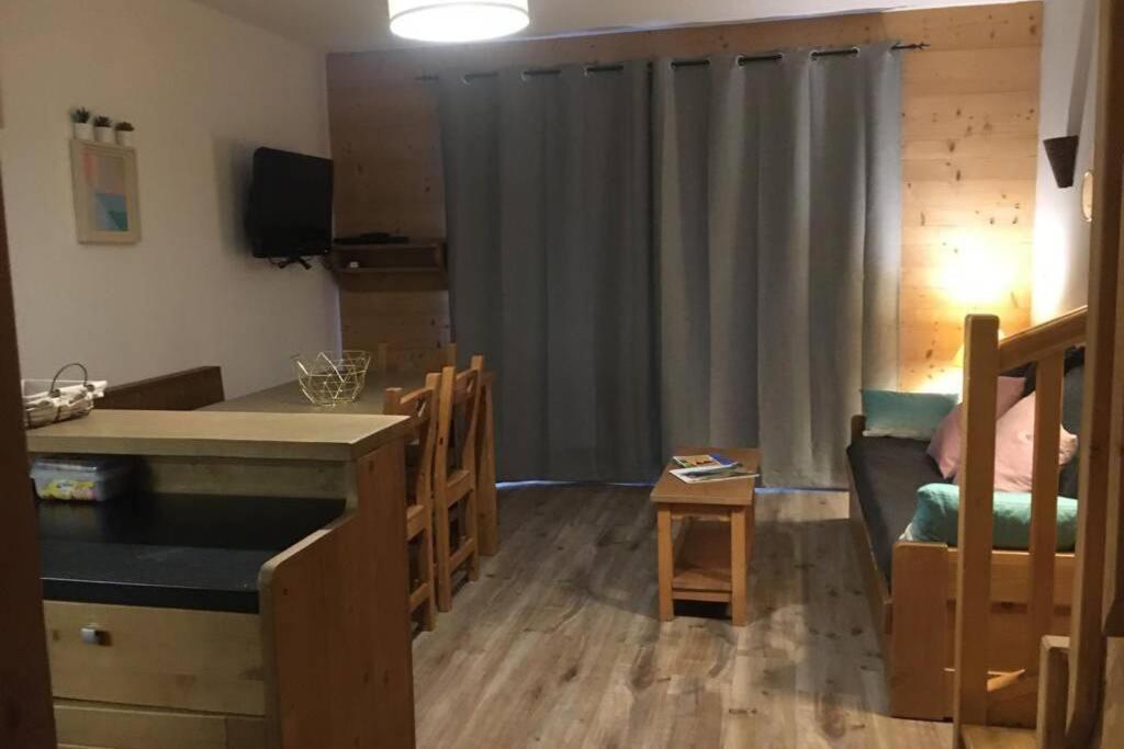 Appartement Apt T3 en duplex Chalet des Rennes Vars 2000m Piscine intérieure et extérieure Extérieur photo